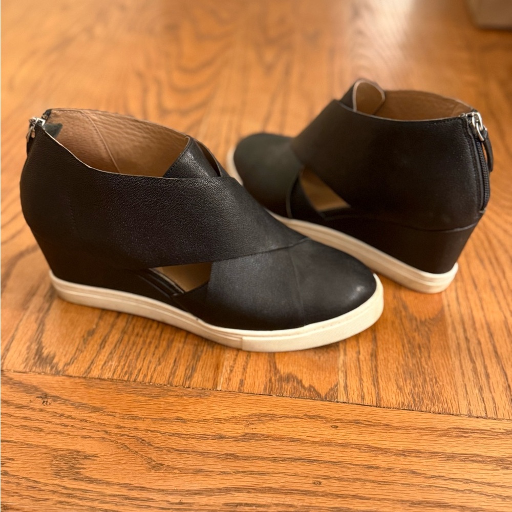 Linea Paolo Black Wedge Shoes